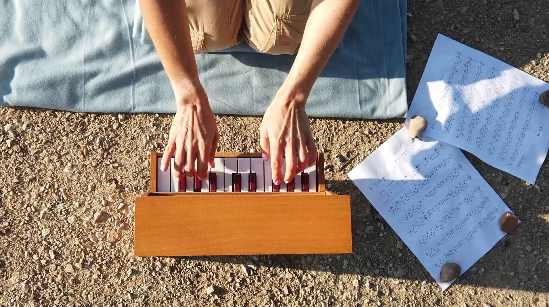 Tiny Keys, Big Sounds - Tricia Dawn Williams